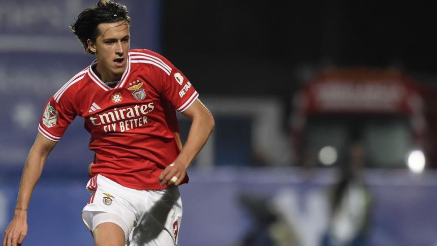 Carreras envia mensagem importante a Roger Schmidt após saída do Benfica